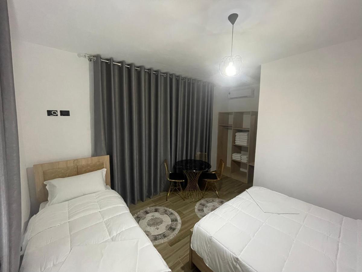 Four Generation Hotel Shiroka Luaran gambar
