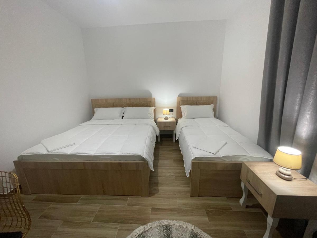 Four Generation Hotel Shiroka Luaran gambar