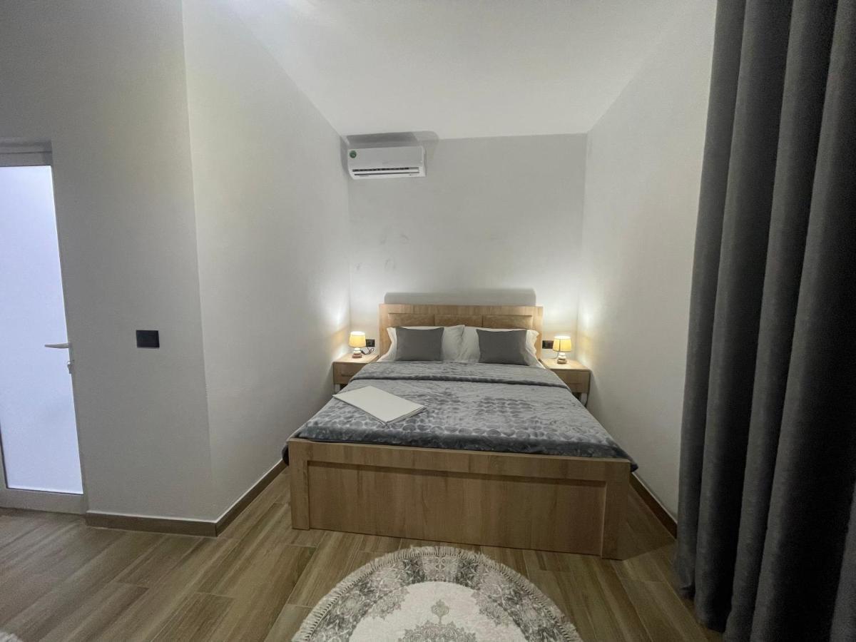 Four Generation Hotel Shiroka Luaran gambar