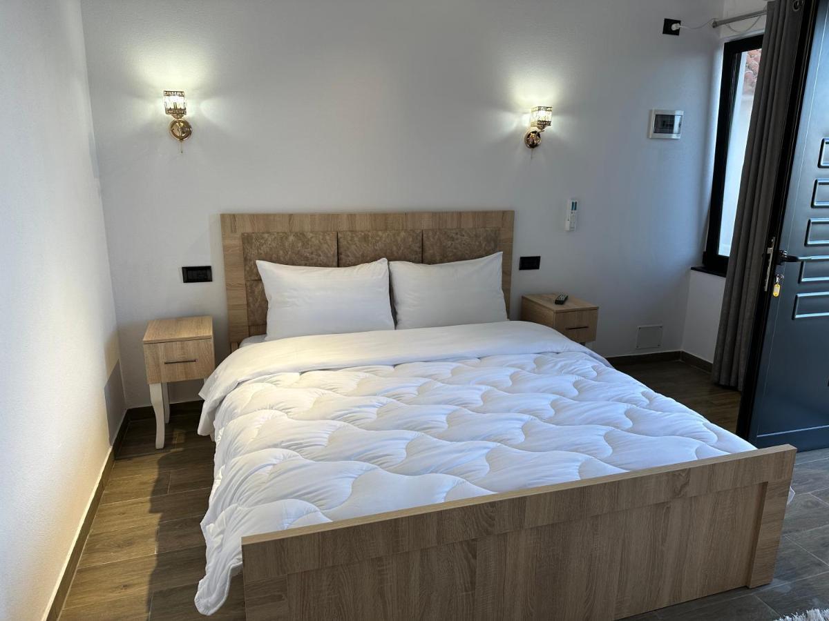 Four Generation Hotel Shiroka Luaran gambar