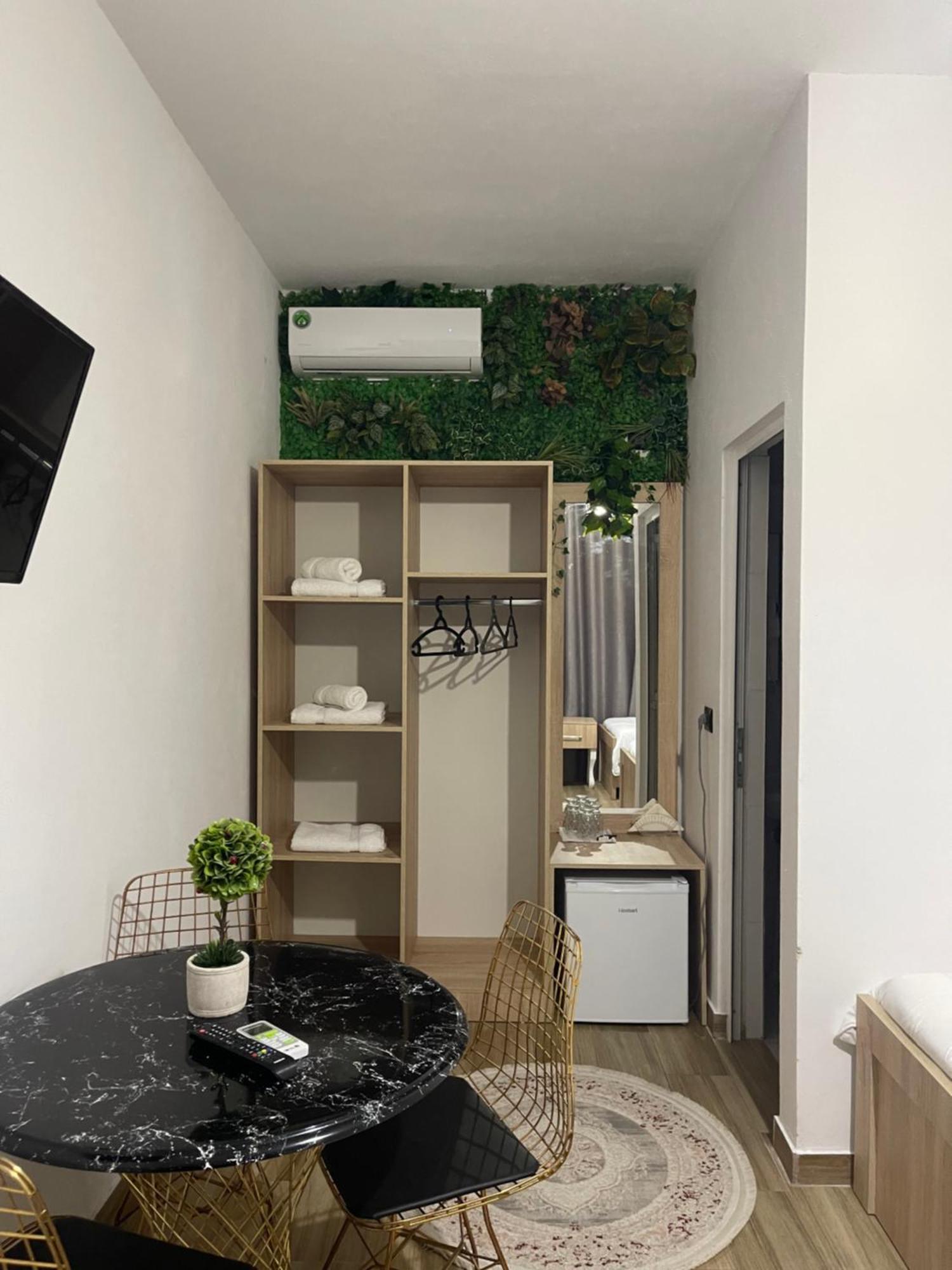 Four Generation Hotel Shiroka Luaran gambar